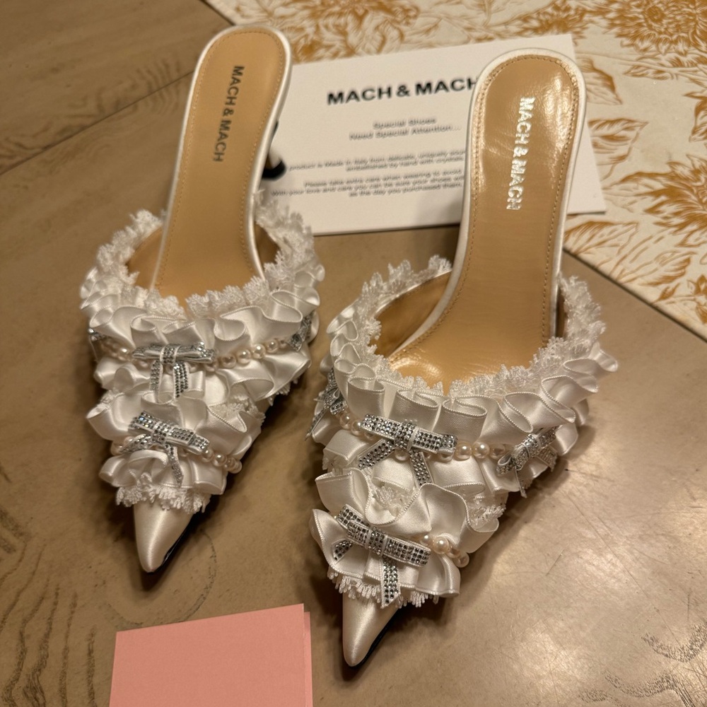 Brand New in box - Mach & Mach Beauty of Antoinette Ruffled Satin Mules